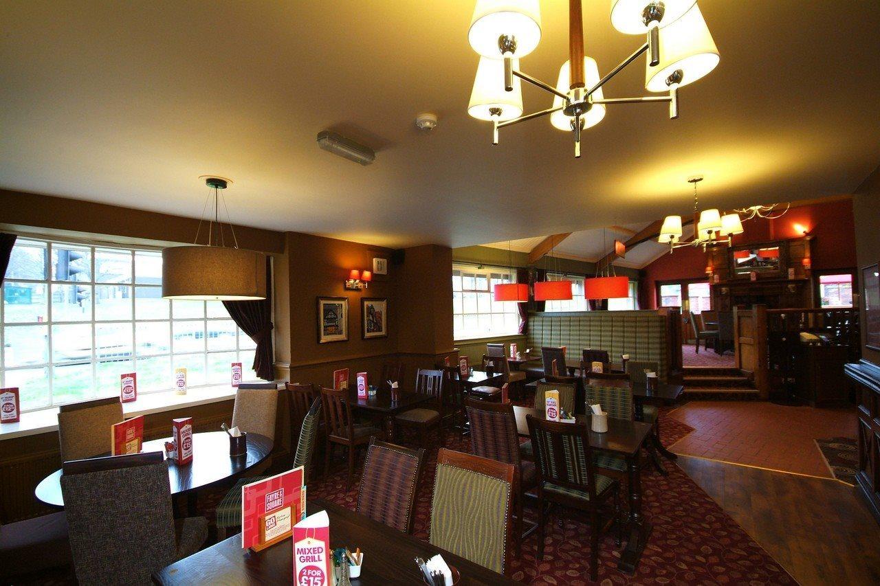 Premier Inn Chester Central - North Kültér fotó