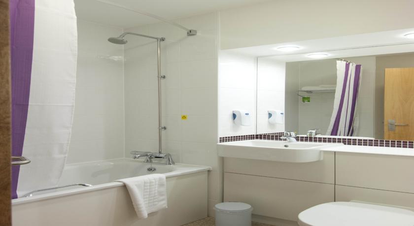 Premier Inn Chester Central - North Kültér fotó