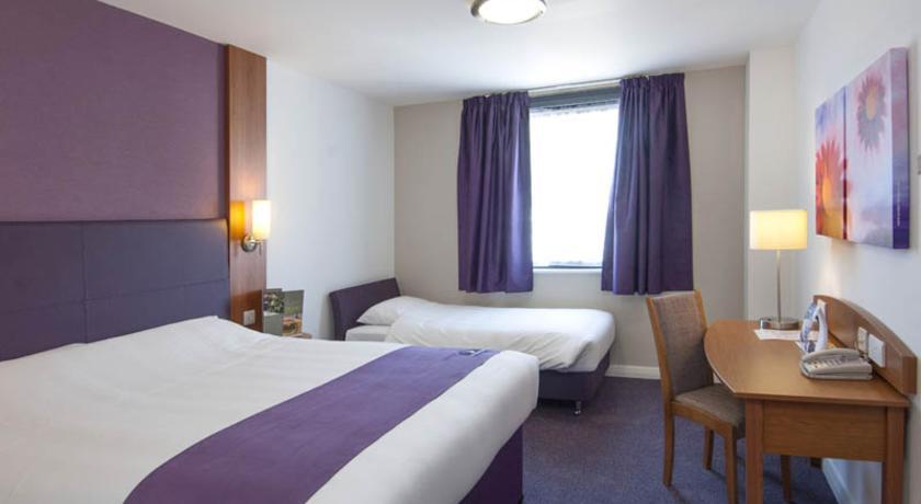 Premier Inn Chester Central - North Szoba fotó