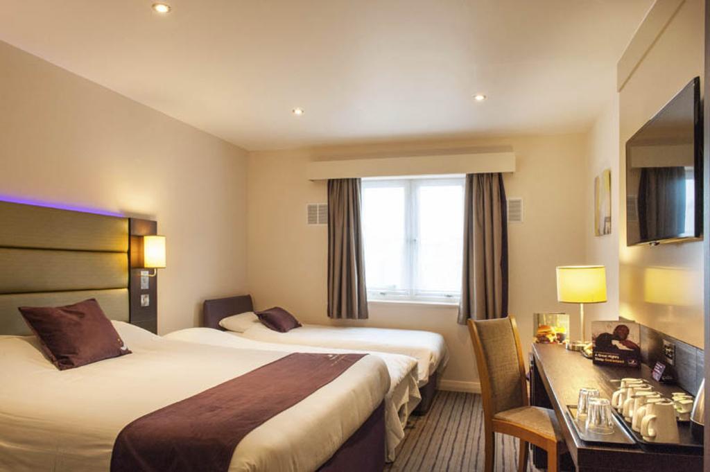 Premier Inn Chester Central - North Kültér fotó
