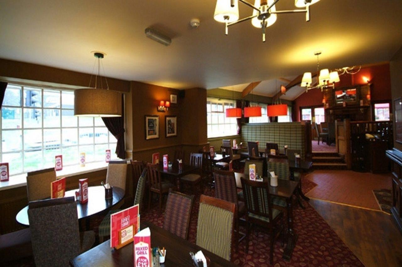 Premier Inn Chester Central - North Kültér fotó